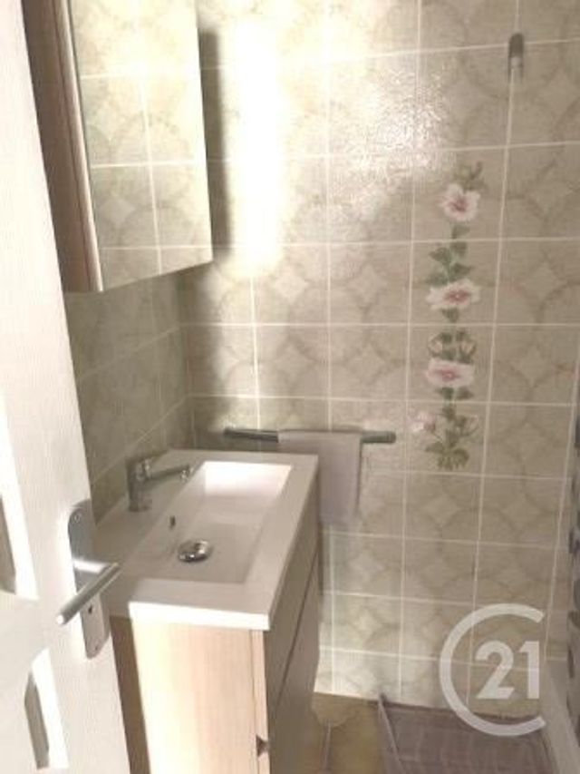 Appartement Studio à louer - 1 pièce - 12.0 m2 - VERDUN - 55 - LORRAINE - Century 21 L'Immobilière Saint Paul