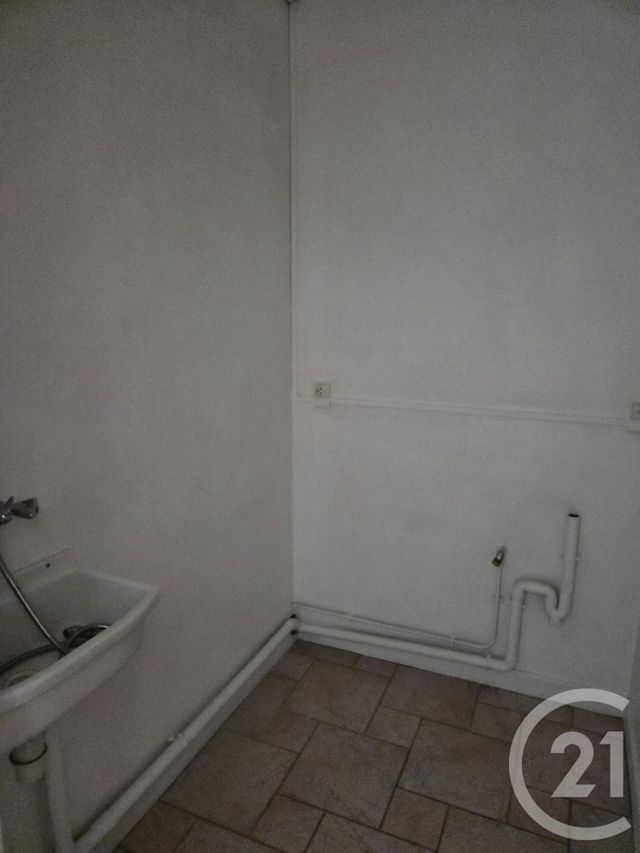 Appartement F2 à vendre - 4 pièces - 89.3 m2 - VERDUN - 55 - LORRAINE - Century 21 L'Immobilière Saint Paul