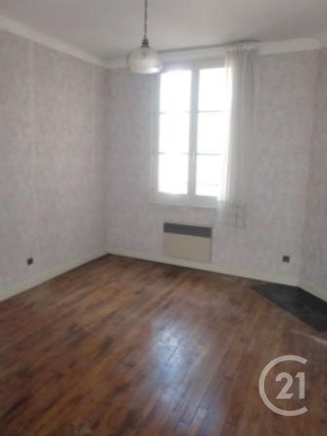 Appartement F2 à louer - 2 pièces - 40.86 m2 - VERDUN - 55 - LORRAINE - Century 21 L'Immobilière Saint Paul