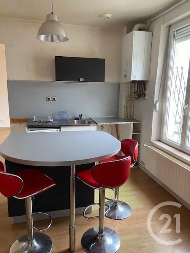 Appartement F3 à louer - 3 pièces - 60.8 m2 - BELLEVILLE SUR MEUSE - 55 - LORRAINE - Century 21 L'Immobilière Saint Paul