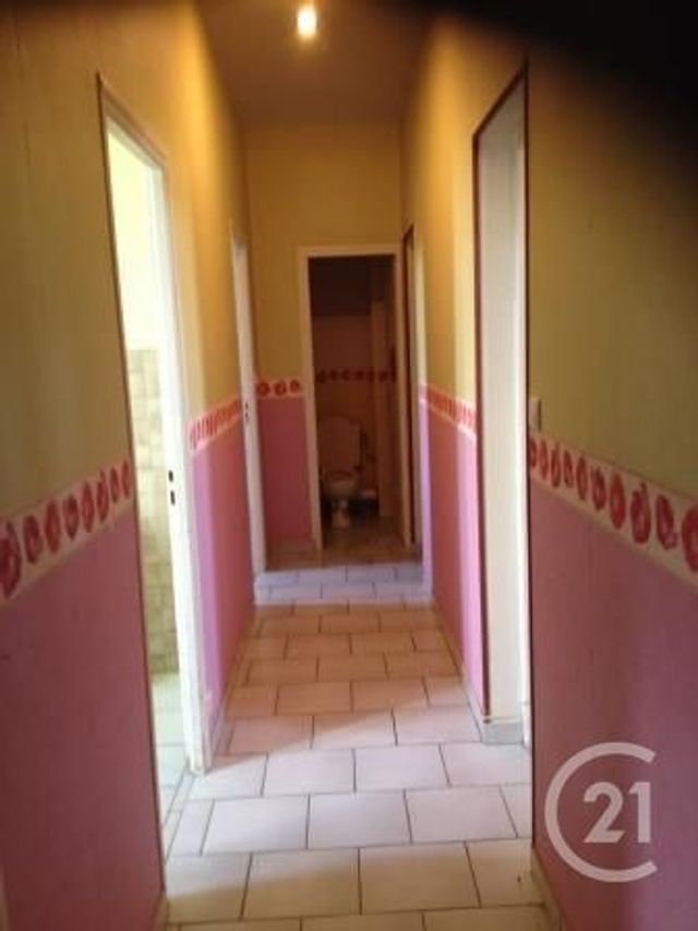 Appartement F3 à louer - 3 pièces - 57.0 m2 - VERDUN - 55 - LORRAINE - Century 21 L'Immobilière Saint Paul