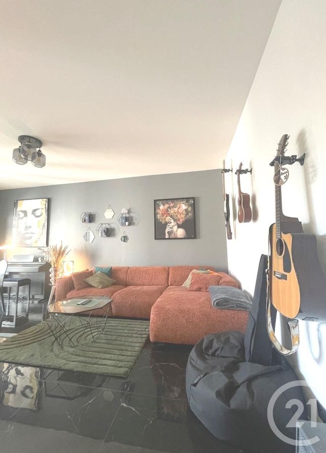 Appartement F2 à louer - 2 pièces - 66.0 m2 - VERDUN - 55 - LORRAINE - Century 21 L'Immobilière Saint Paul