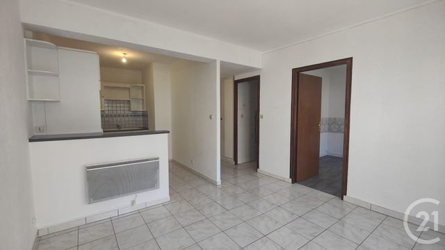 Appartement à vendre - 2 pièces - 37.4 m2 - VERDUN - 55 - LORRAINE - Century 21 L'Immobilière Saint Paul