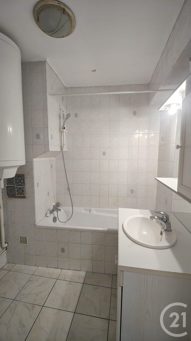 Appartement à vendre - 2 pièces - 37.4 m2 - VERDUN - 55 - LORRAINE - Century 21 L'Immobilière Saint Paul