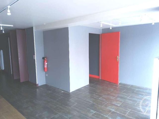 Appartement Local à louer - 3 pièces - 88.0 m2 - VERDUN - 55 - LORRAINE - Century 21 L'Immobilière Saint Paul