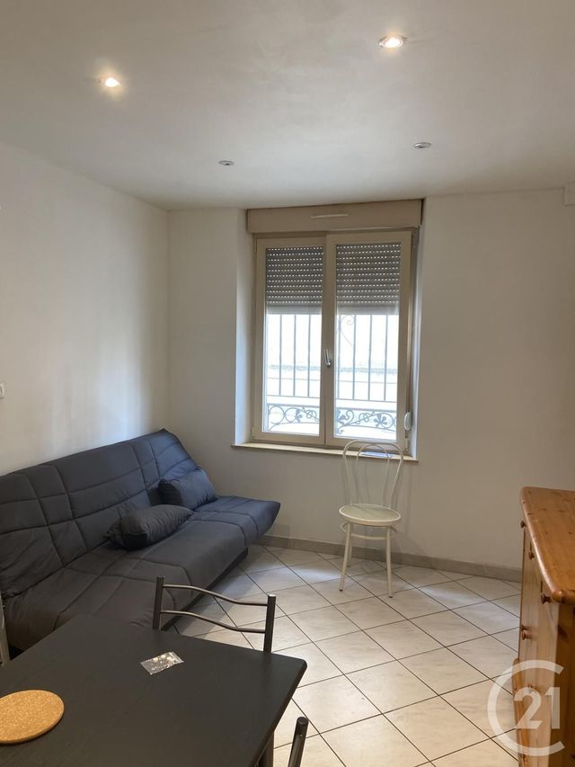 Appartement F1 à louer - 1 pièce - 19.0 m2 - VERDUN - 55 - LORRAINE - Century 21 L'Immobilière Saint Paul