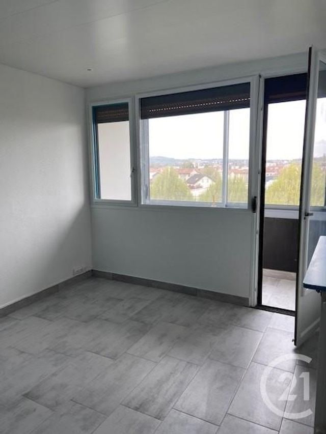 Appartement F4 à louer - 4 pièces - 90.36 m2 - BELLEVILLE SUR MEUSE - 55 - LORRAINE - Century 21 L'Immobilière Saint Paul