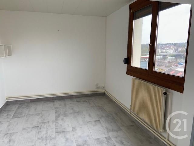 Appartement F4 à louer - 4 pièces - 90.36 m2 - BELLEVILLE SUR MEUSE - 55 - LORRAINE - Century 21 L'Immobilière Saint Paul