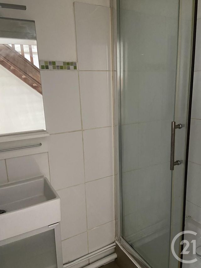 Appartement F2 à louer - 2 pièces - 47.86 m2 - VERDUN - 55 - LORRAINE - Century 21 L'Immobilière Saint Paul