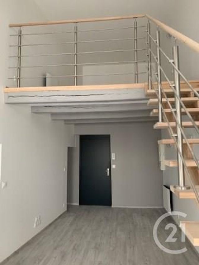Afficher la photo en grand Appartement F3 à louer - 3 pièces - 58.7 m2 - VERDUN - 55 - LORRAINE - Century 21 L'Immobilière Saint Paul