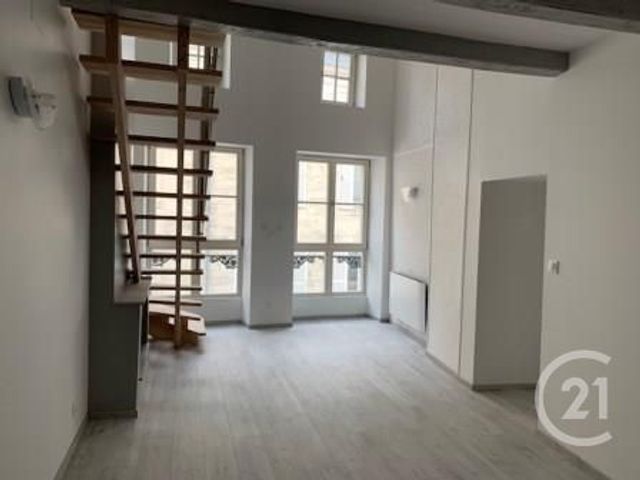 Afficher la photo en grand Appartement F3 à louer - 3 pièces - 58.7 m2 - VERDUN - 55 - LORRAINE - Century 21 L'Immobilière Saint Paul