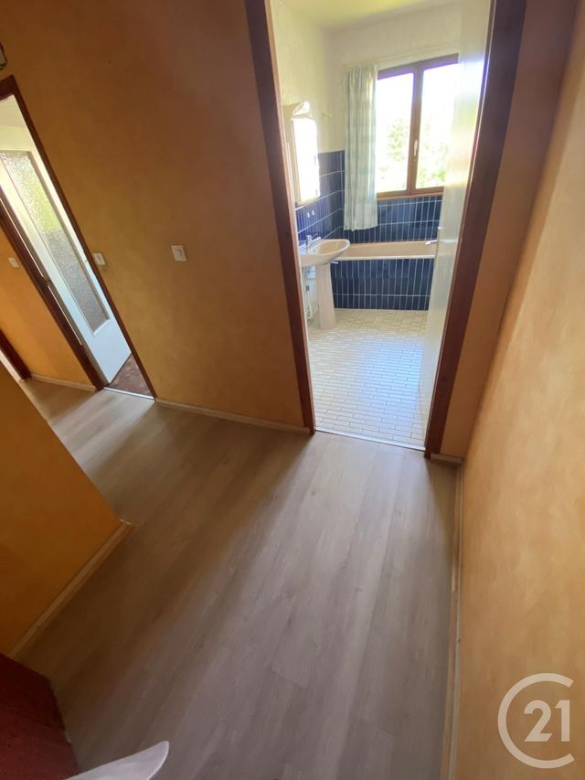 Appartement F1 à vendre - 1 pièce - 42.0 m2 - VERDUN - 55 - LORRAINE - Century 21 L'Immobilière Saint Paul Appartement F1 à vendre - 1 pièce - 42.0 m2 - VERDUN - 55 - LORRAINE - Century 21 L'Immobilière Saint Paul