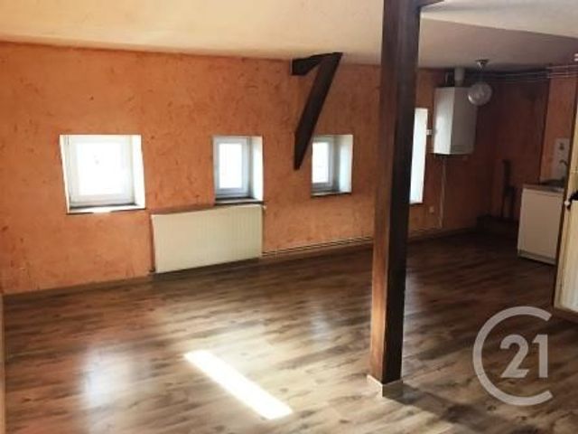 Appartement F1 à louer - 1 pièce - 34.4 m2 - VERDUN - 55 - LORRAINE - Century 21 L'Immobilière Saint Paul Appartement F1 à louer - 1 pièce - 34.4 m2 - VERDUN - 55 - LORRAINE - Century 21 L'Immobilière Saint Paul