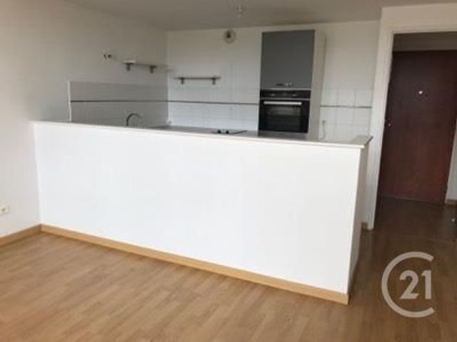 Afficher la photo en grand Appartement F2 à louer - 2 pièces - 56.23 m2 - VERDUN - 55 - LORRAINE - Century 21 L'Immobilière Saint Paul