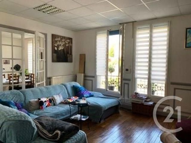 Afficher la photo en grand appartement à louer - 3 pièces - 129.0 m2 - VARENNES EN ARGONNE - 55 - LORRAINE - Century 21 L'Immobilière Saint Paul