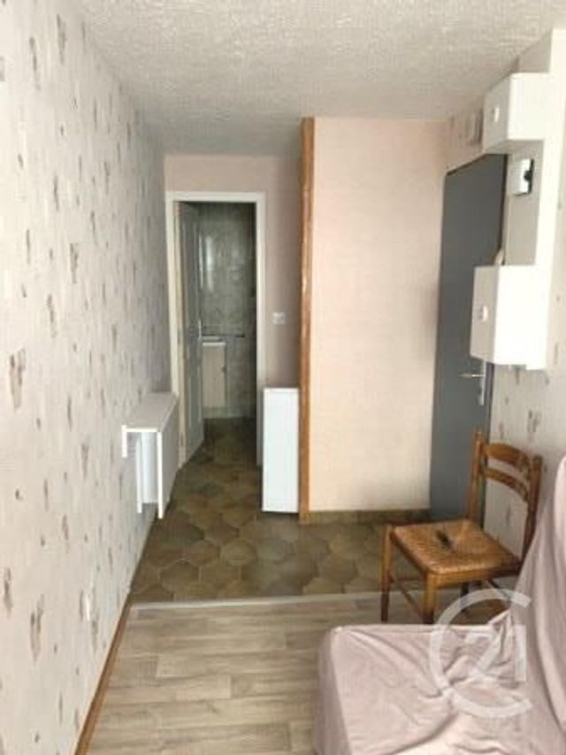 Afficher la photo en grand Studio à louer - 1 pièce - 12.0 m2 - VERDUN - 55 - LORRAINE - Century 21 L'Immobilière Saint Paul