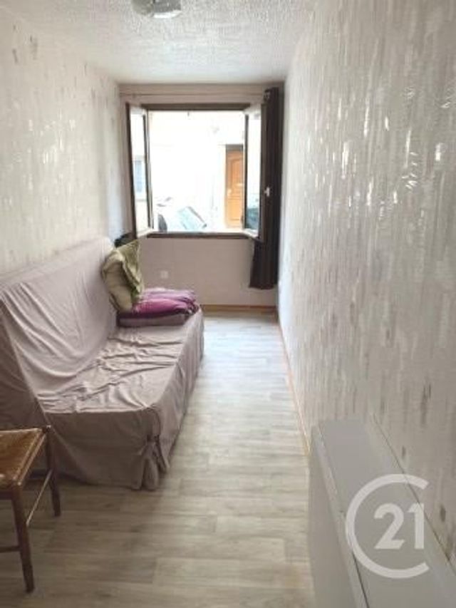 Afficher la photo en grand Studio à louer - 1 pièce - 12.0 m2 - VERDUN - 55 - LORRAINE - Century 21 L'Immobilière Saint Paul