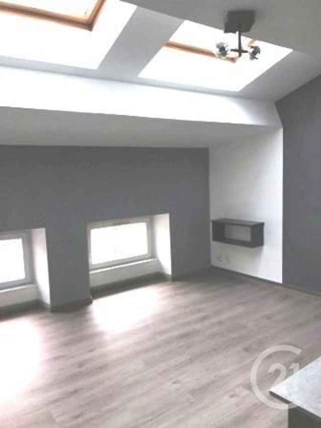 Appartement F2 à louer - 2 pièces - 41.22 m2 - VERDUN - 55 - LORRAINE - Century 21 L'Immobilière Saint Paul