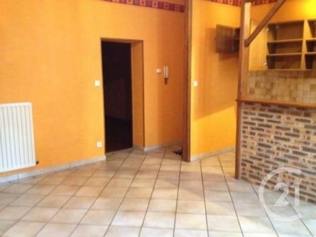 Appartement F3 à louer - 3 pièces - 65.72 m2 - VERDUN - 55 - LORRAINE - Century 21 L'Immobilière Saint Paul
