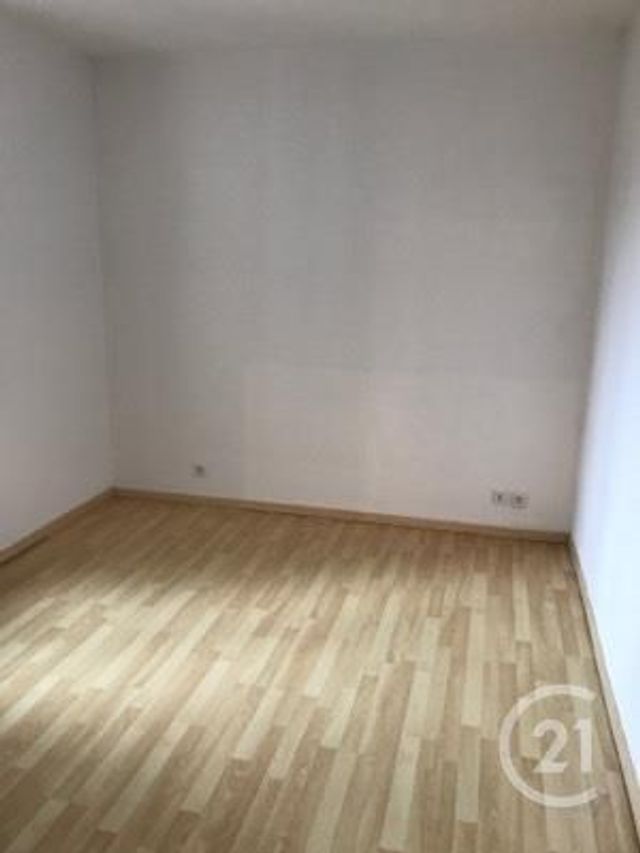 Appartement F3 à louer - 3 pièces - 74.05 m2 - VERDUN - 55 - LORRAINE - Century 21 L'Immobilière Saint Paul