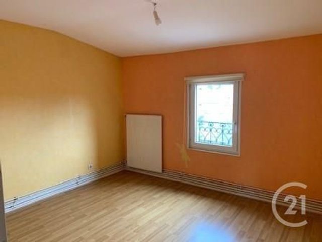 Appartement F3 à louer - 3 pièces - 74.55 m2 - VERDUN - 55 - LORRAINE - Century 21 L'Immobilière Saint Paul