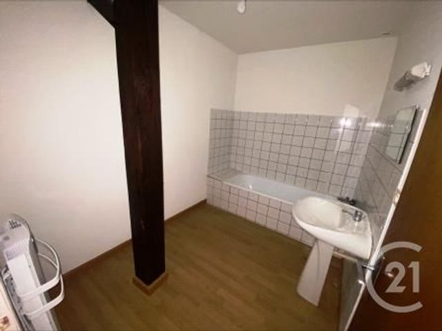 Appartement F4 à louer - 4 pièces - 94.05 m2 - DUN SUR MEUSE - 55 - LORRAINE - Century 21 L'Immobilière Saint Paul