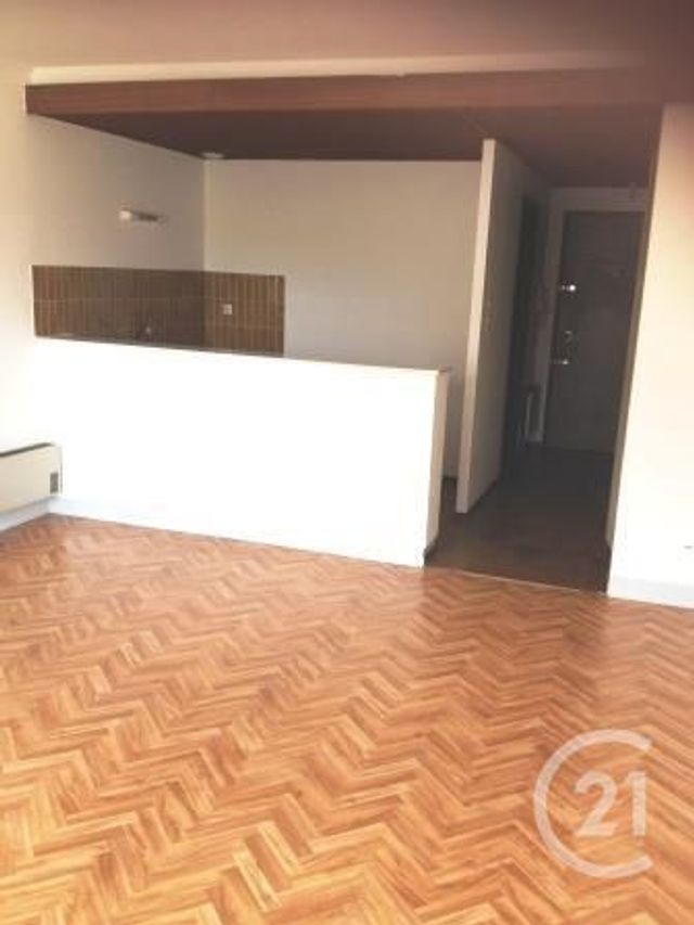 Appartement Studio à louer - 1 pièce - 33.0 m2 - VERDUN - 55 - LORRAINE - Century 21 L'Immobilière Saint Paul