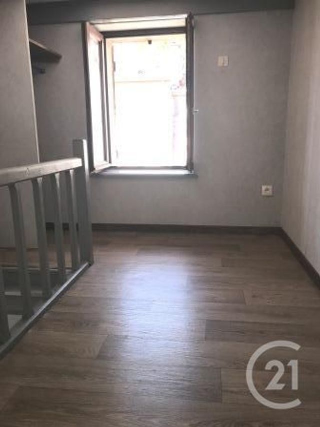 Appartement F1 à louer - 1 pièce - 12.5 m2 - VERDUN - 55 - LORRAINE - Century 21 L'Immobilière Saint Paul